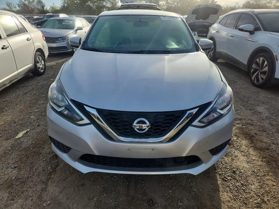 2019 NISSAN SENTRA SV  