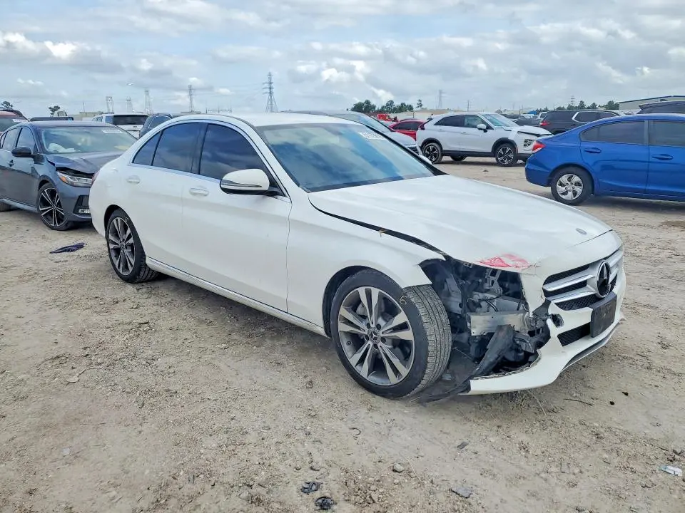2017 MERCEDES-BENZ C 300  