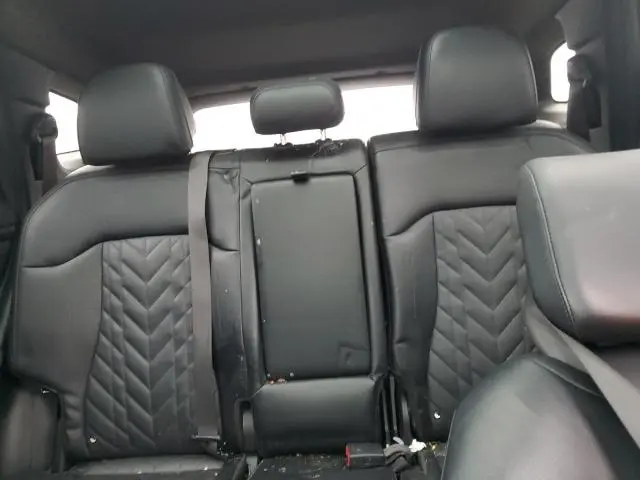 2023 KIA SPORTAGE X LINE  
