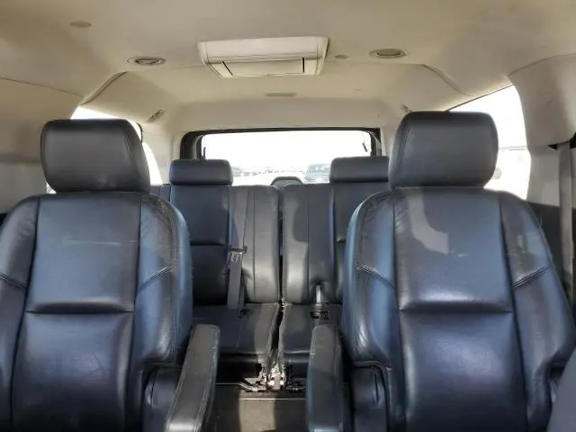 2011 CADILLAC ESCALADE ESV LUXURY  