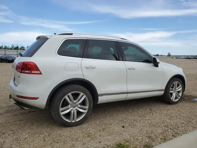 2014 VOLKSWAGEN TOUAREG V6