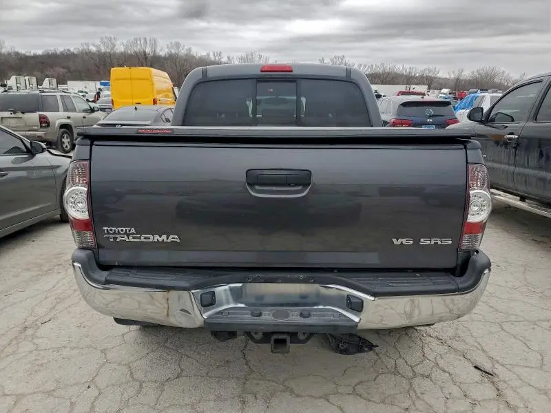 2011 TOYOTA TACOMA V6  