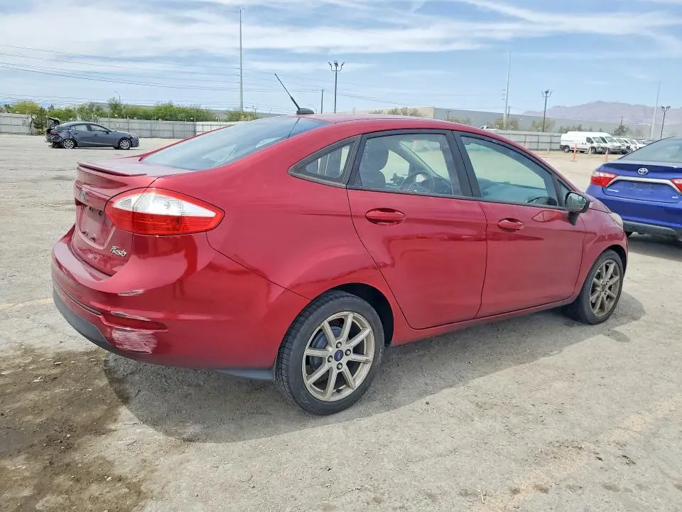 2015 FORD FIESTA SE  