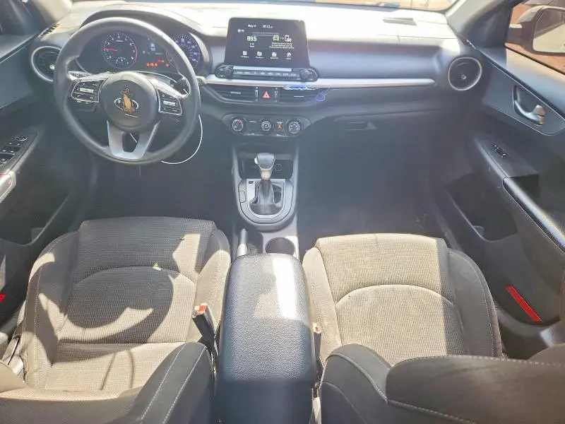 2021 KIA FORTE FE  
