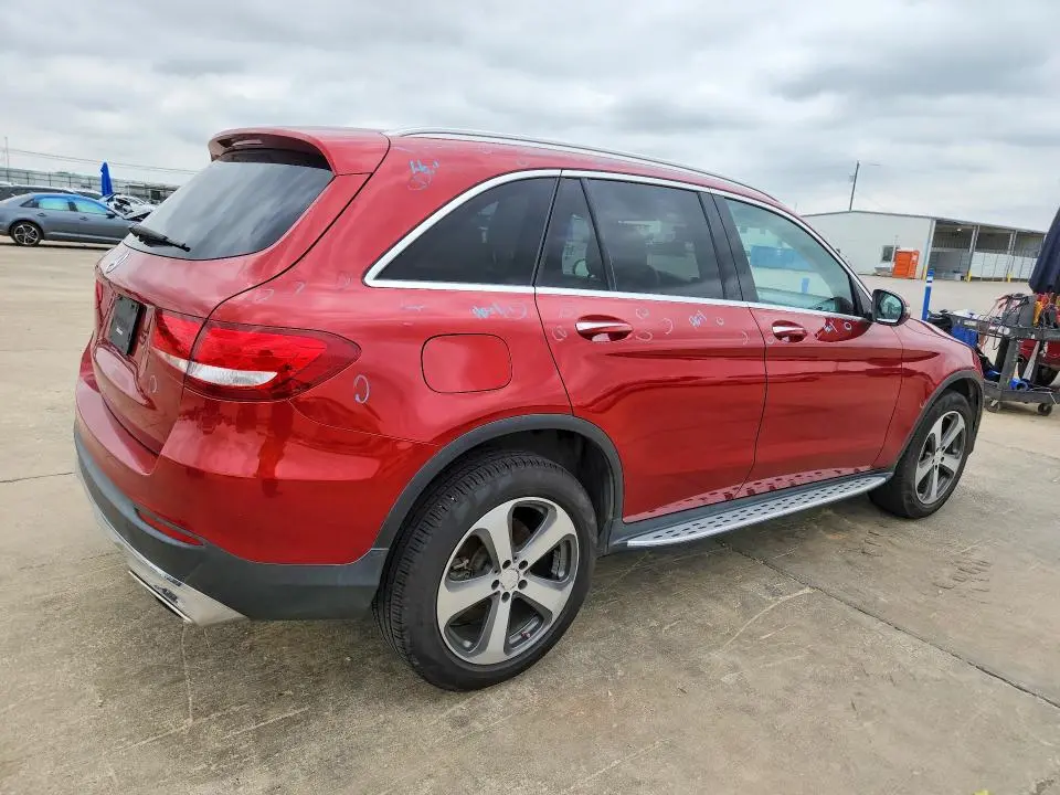 2016 MERCEDES-BENZ GLC 300  