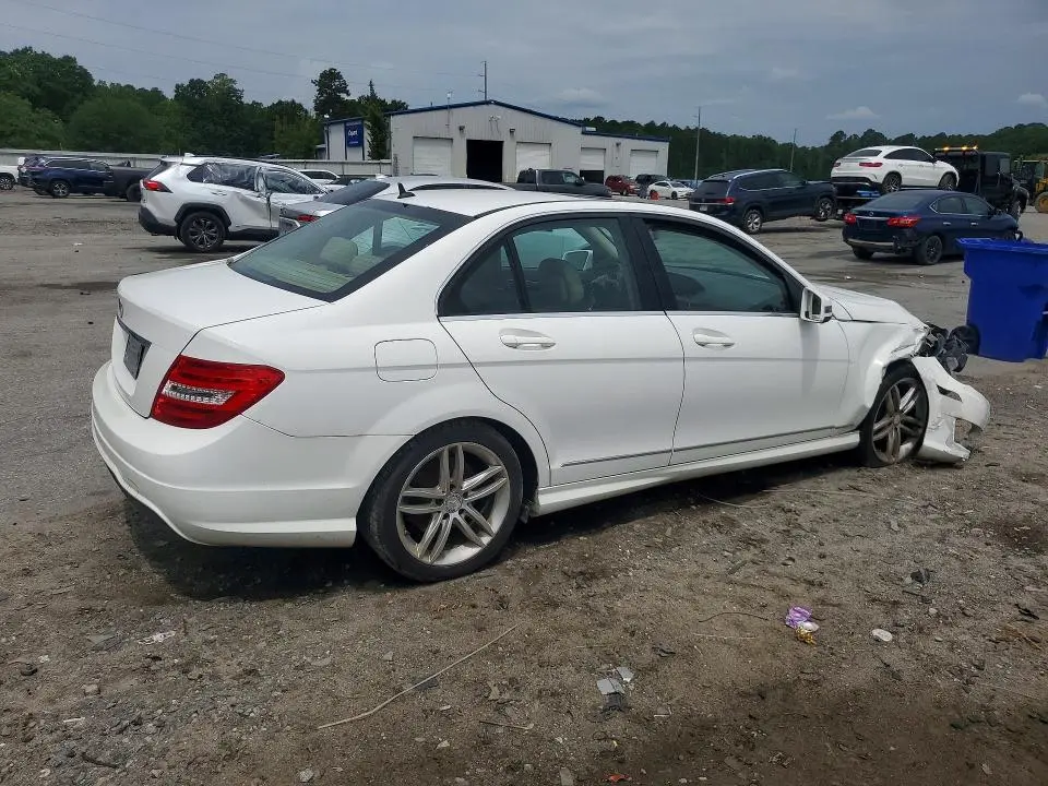 2013 MERCEDES-BENZ C 250  