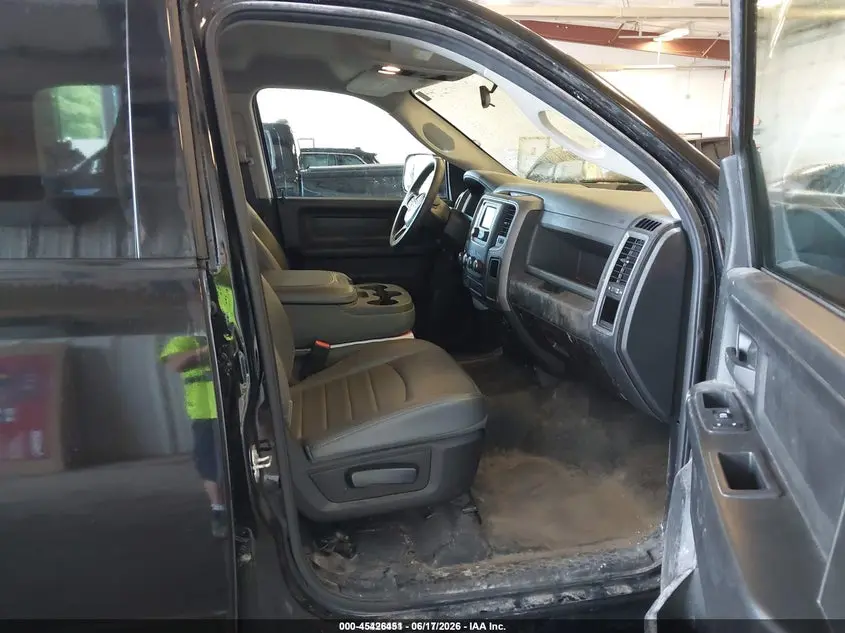 2019 RAM 1500 CLASSIC TRADESMAN  4X4 5'7 BOX