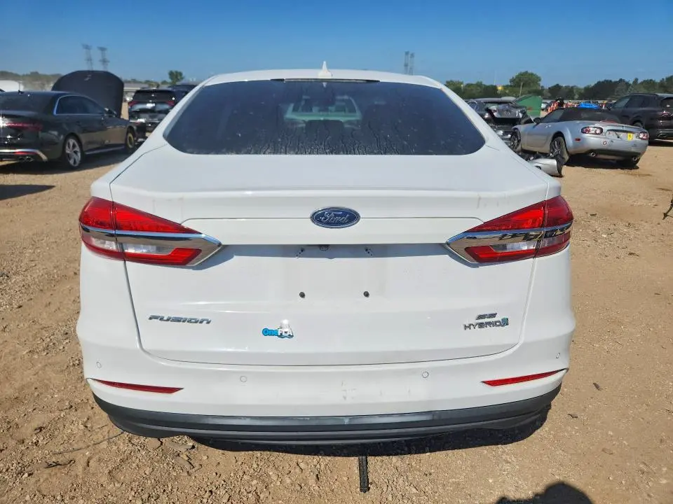 2019 FORD FUSION SE  