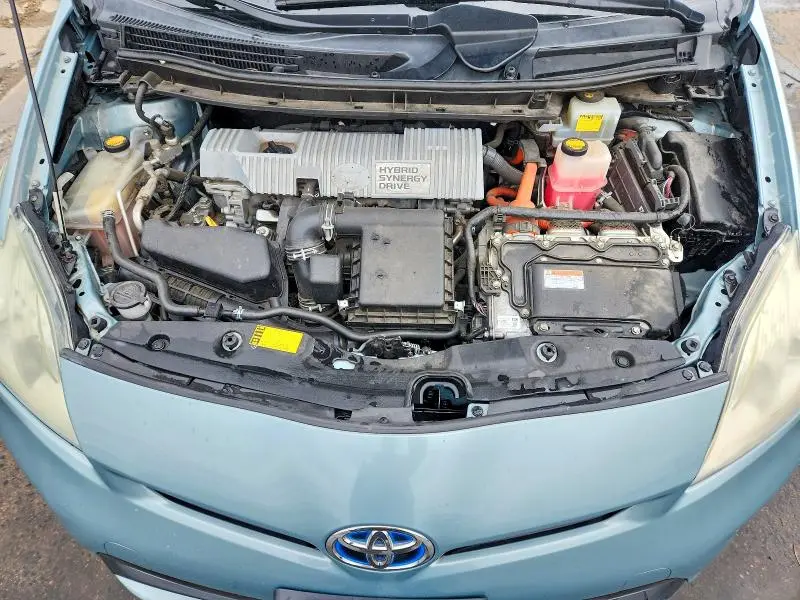 2013 TOYOTA PRIUS THREE  