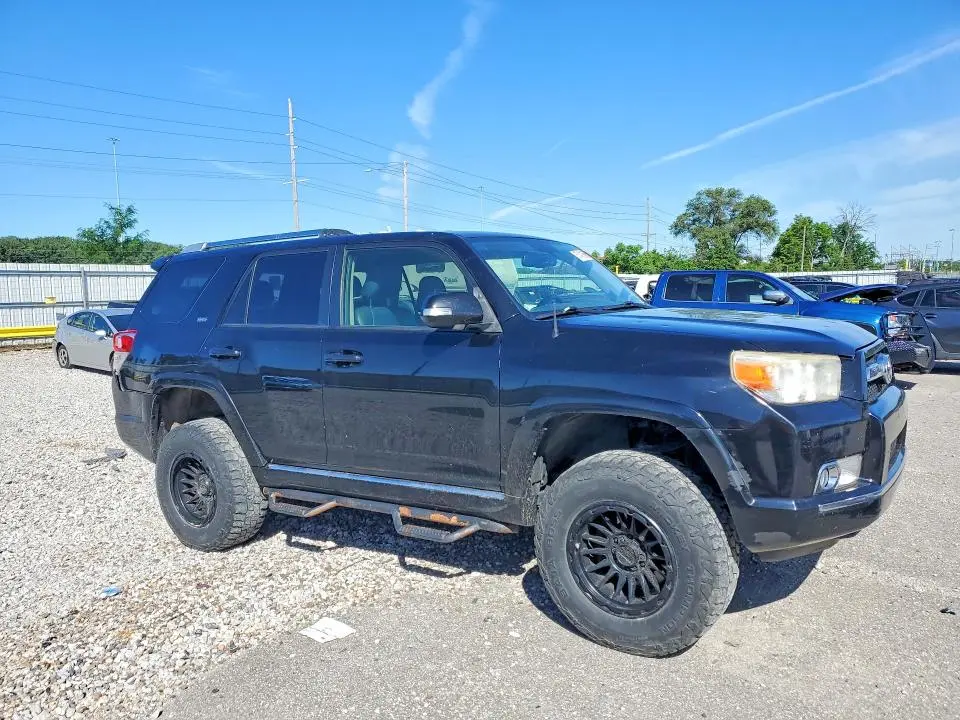 2012 TOYOTA 4RUNNER SR5  