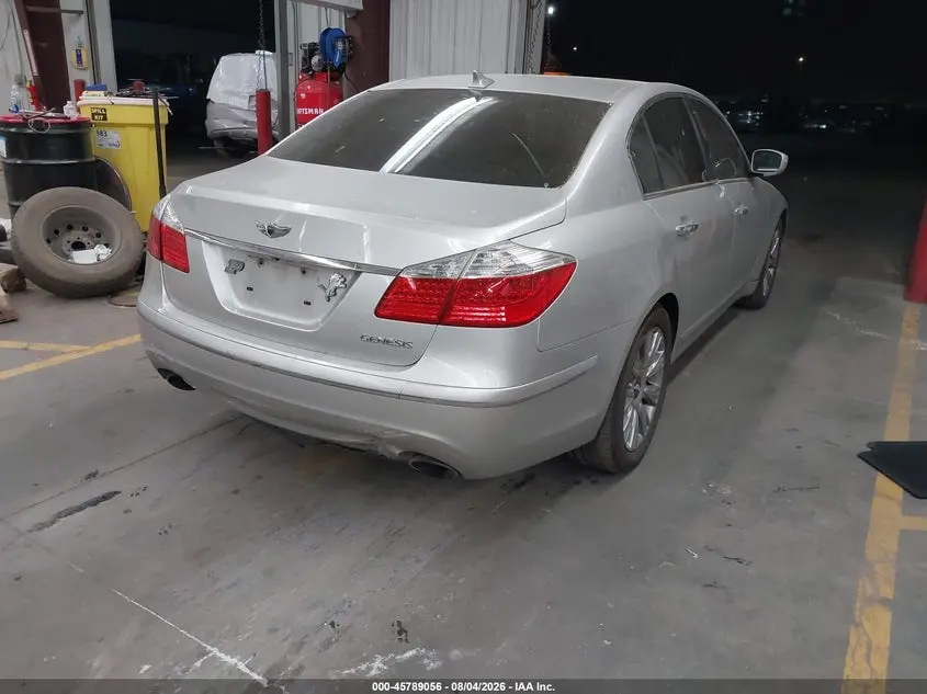 2011 HYUNDAI GENESIS 3.8