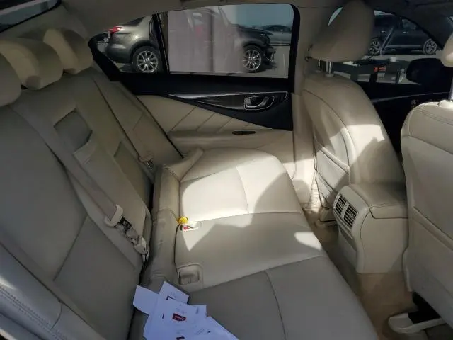 2018 INFINITI Q50 LUXE