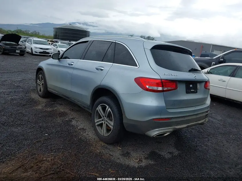 2016 MERCEDES-BENZ GLC 300  