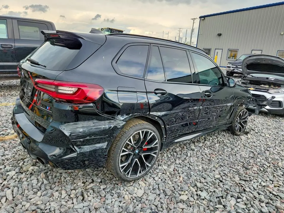 2021 BMW X5 M  