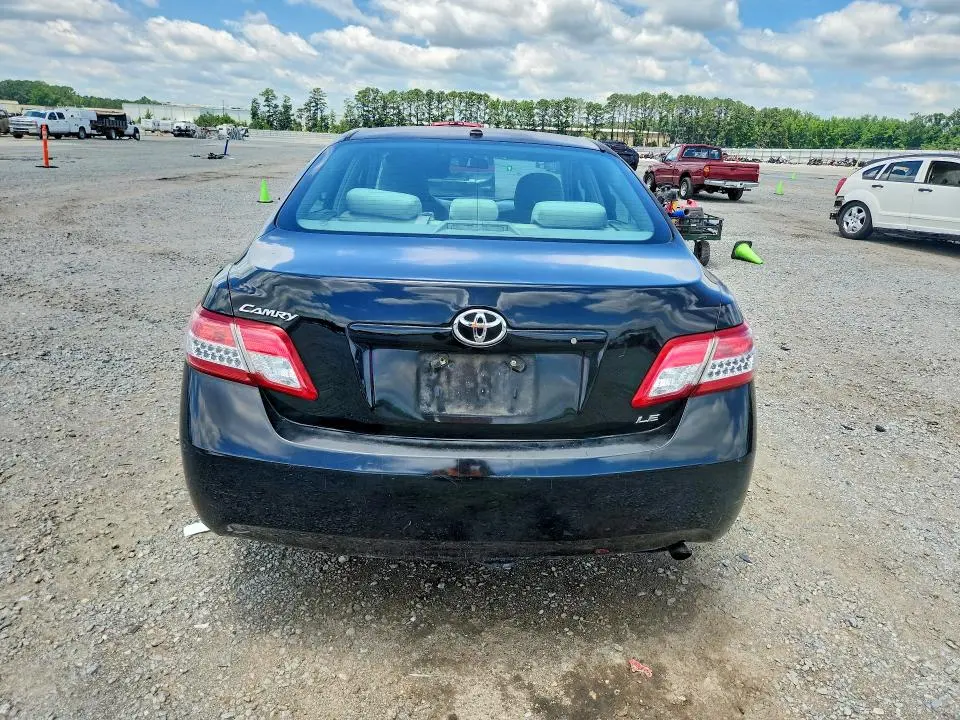 2010 TOYOTA CAMRY LE  