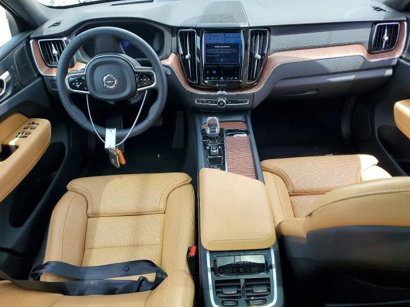 2023 VOLVO XC60 ULTIMATE  