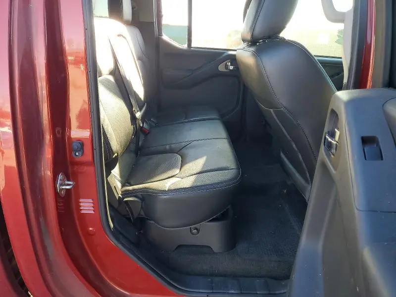 2017 NISSAN FRONTIER S  