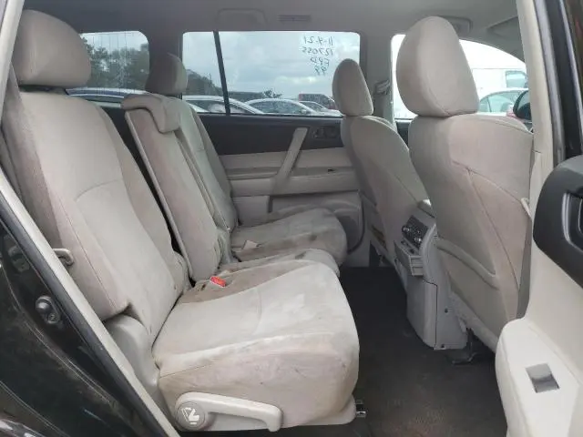 2013 TOYOTA HIGHLANDER BASE