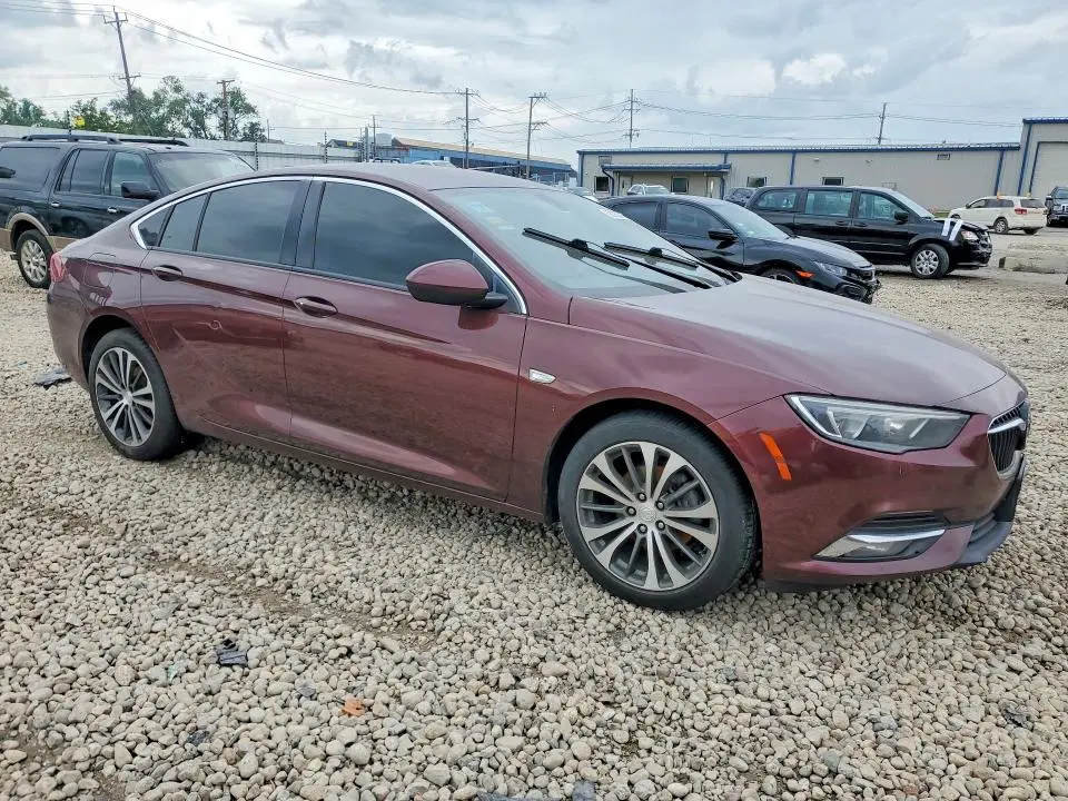 2018 BUICK REGAL ESSENCE  