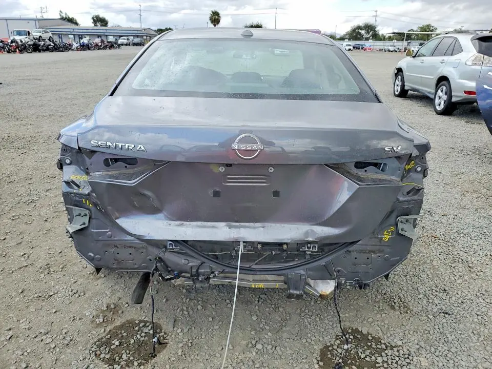 2024 NISSAN SENTRA SV  