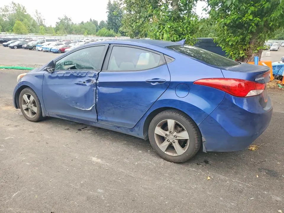 2013 HYUNDAI ELANTRA   