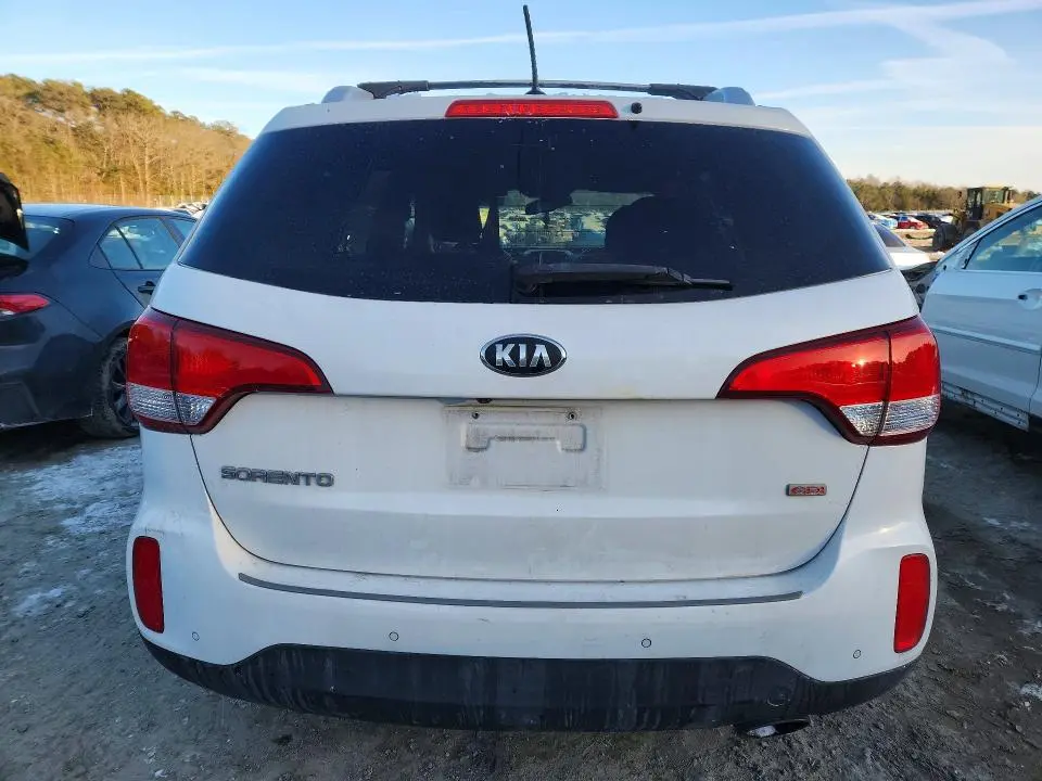 2014 KIA SORENTO LX  