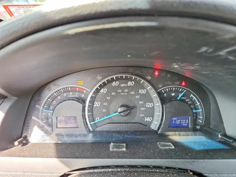 2012 TOYOTA CAMRY LE  