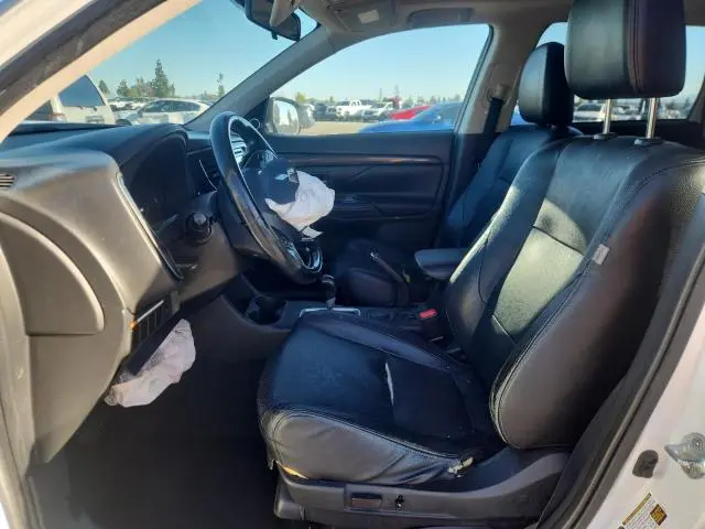 2016 MITSUBISHI OUTLANDER SE  