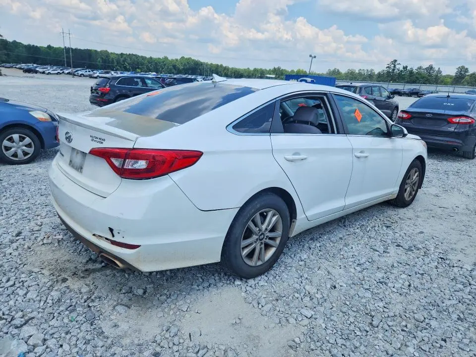 2015 HYUNDAI SONATA SE  