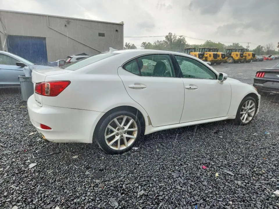 2011 LEXUS IS 250  