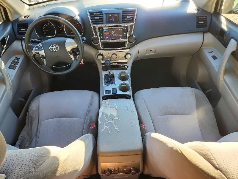 2013 TOYOTA HIGHLANDER BASE  