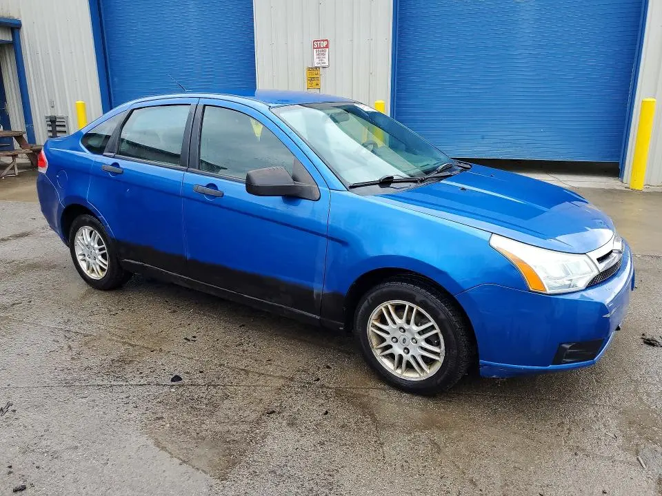 2010 FORD FOCUS SE  