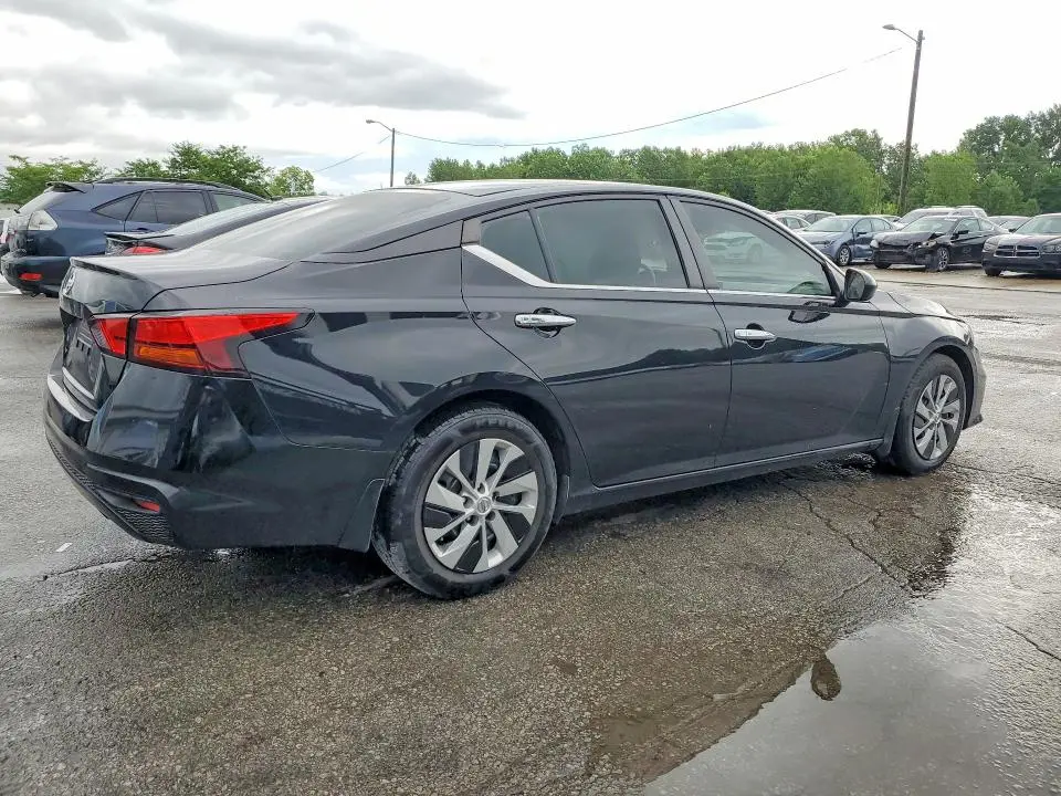 2022 NISSAN ALTIMA S  