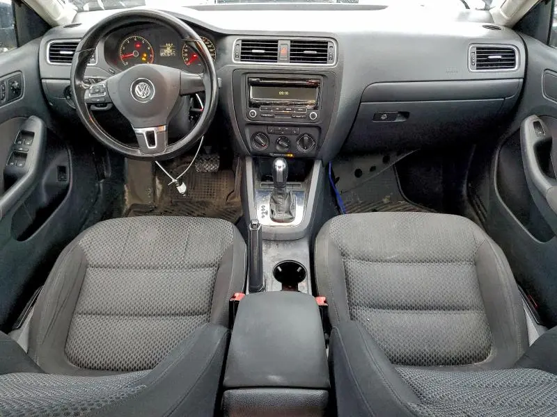 2012 VOLKSWAGEN JETTA   