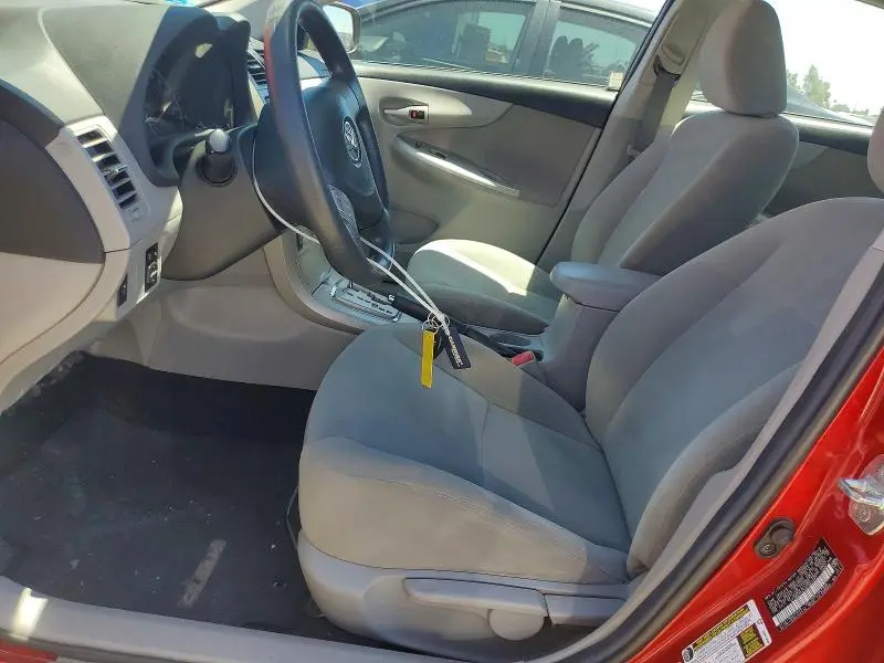 2013 TOYOTA COROLLA LE  