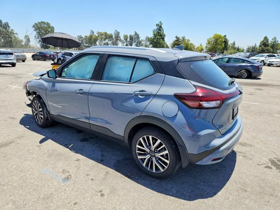 2024 NISSAN KICKS SV  
