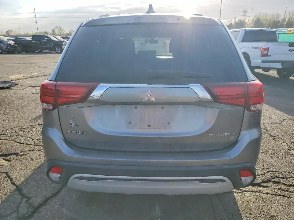 2019 MITSUBISHI OUTLANDER   