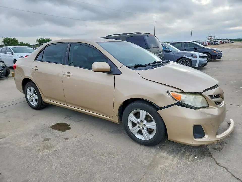 2011 TOYOTA COROLLA LE  