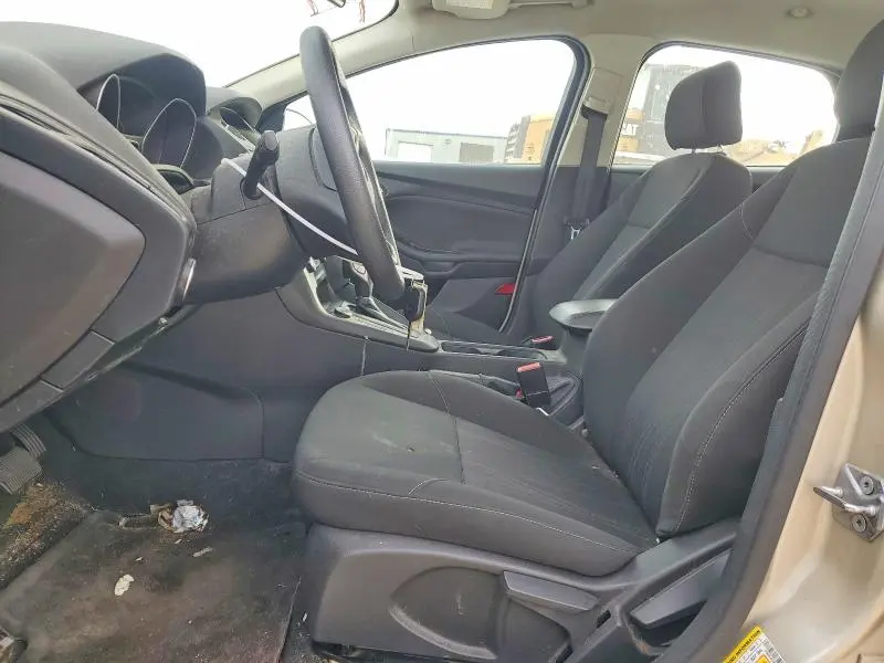 2017 FORD FOCUS SE  