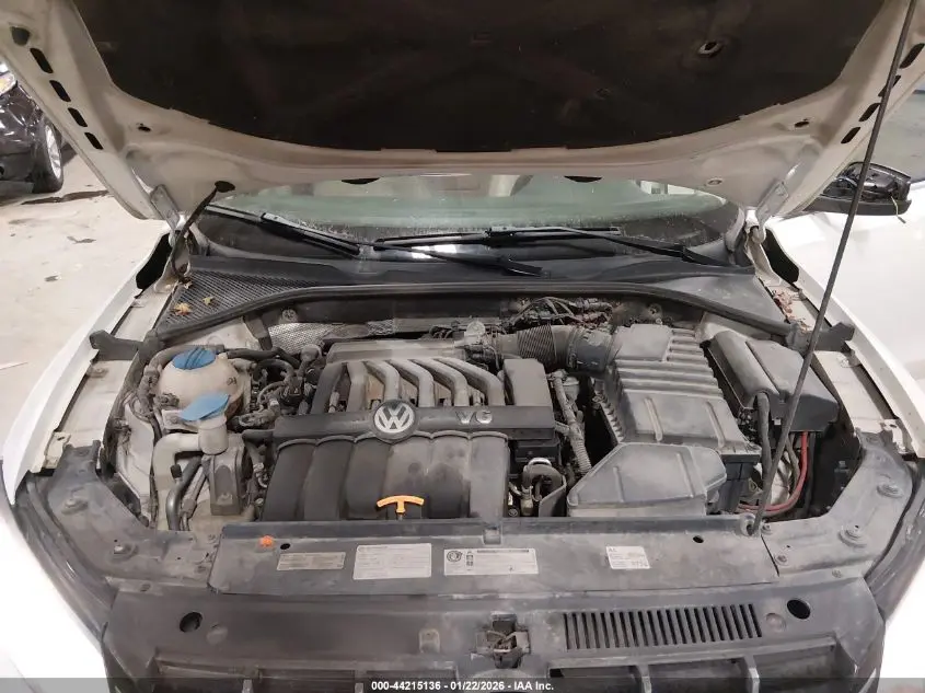 2013 VOLKSWAGEN PASSAT 3.6L V6 SEL PREMIUM