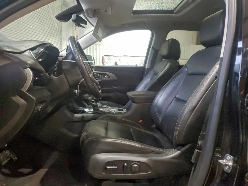 2021 CHEVROLET TRAVERSE LT  