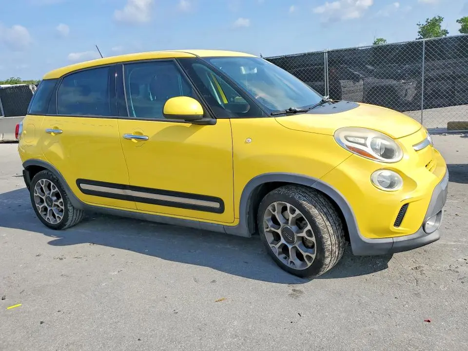 2014 FIAT 500L TREKKING  