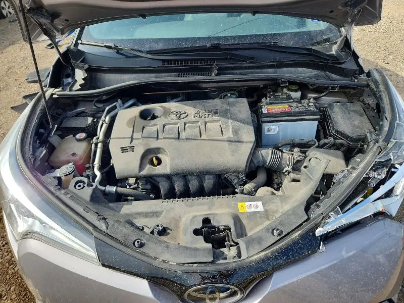 2019 TOYOTA C-HR XLE  