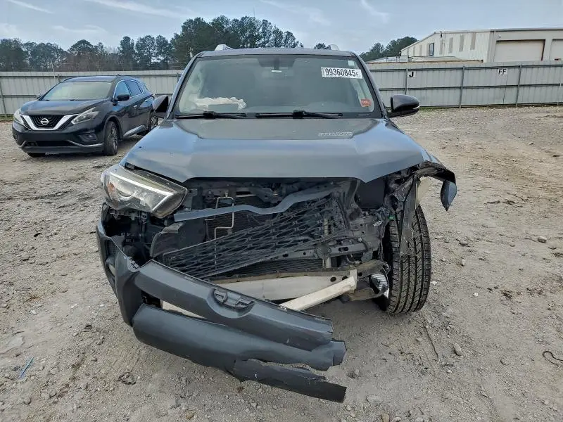 2016 TOYOTA 4RUNNER SR5  