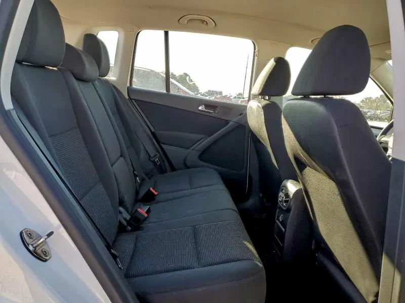 2017 VOLKSWAGEN TIGUAN S  