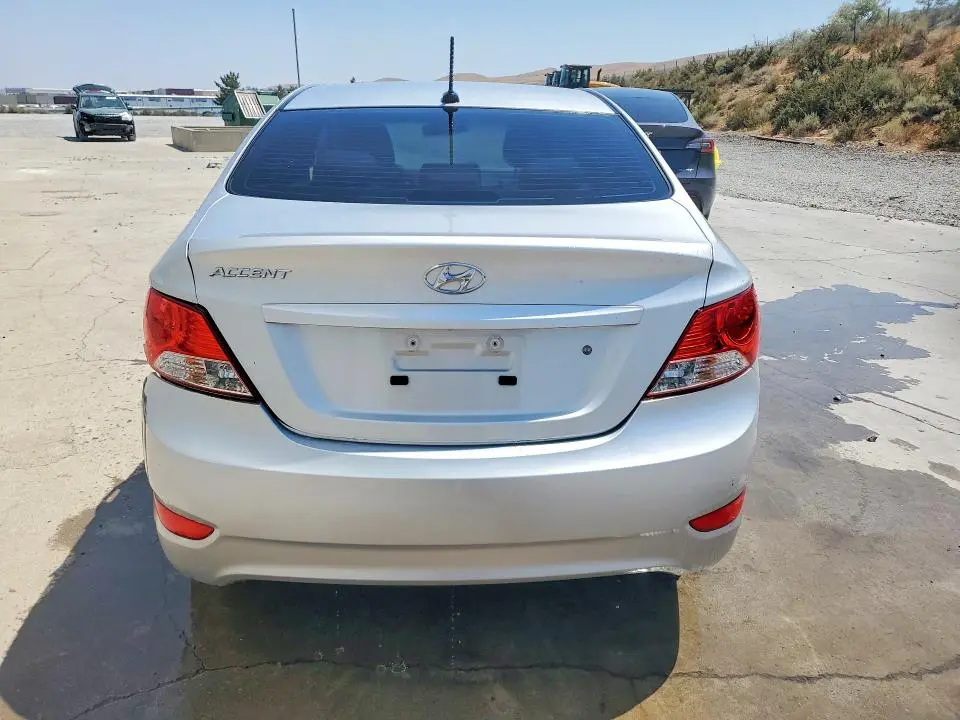 2014 HYUNDAI ACCENT GLS  