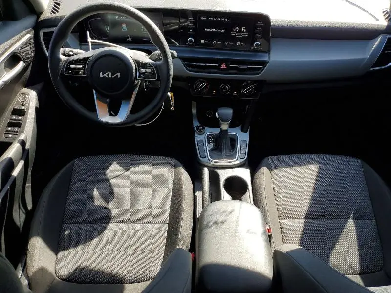 2025 KIA SELTOS LX  