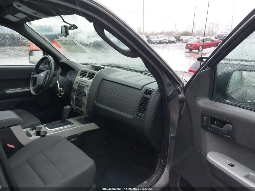 2010 FORD ESCAPE XLT