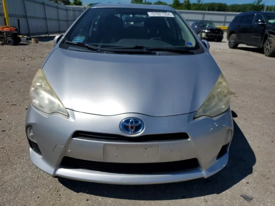 2013 TOYOTA PRIUS C TWO  