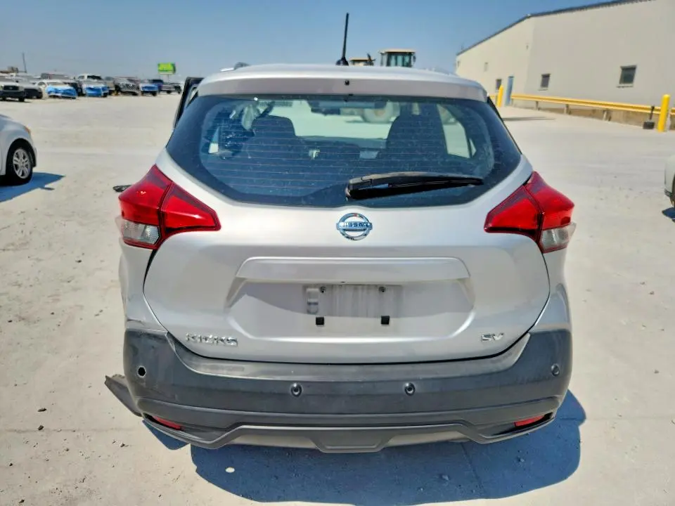 2020 NISSAN KICKS SV  